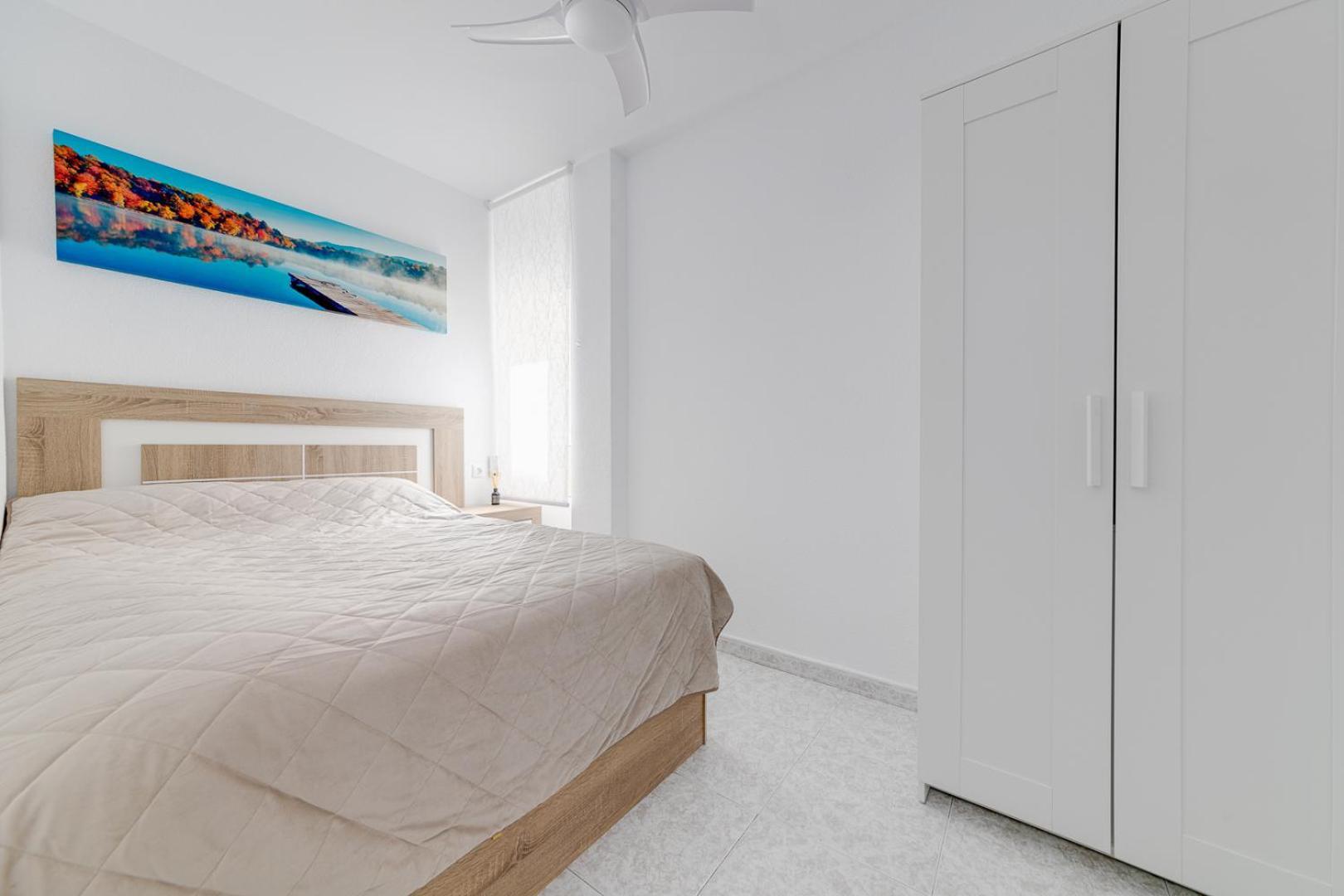 Concordia Beachside Apartment: Near Del Cura & Central Station Torrevieja Exterior photo